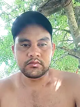 travieso2893 online show from 12/13/24, 06:27