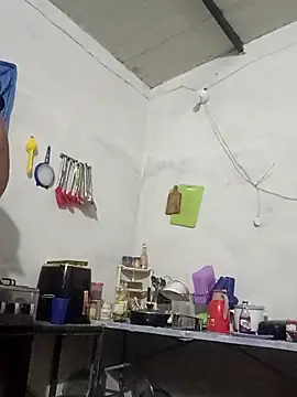 travieso2893 online show from 09/30/25, 03:22