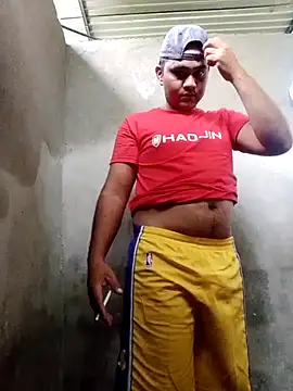 travieso2893 online show from 07/05/26, 07:43