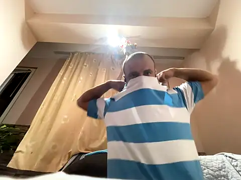 Snapshot of Nikolaiyy chatting on 09/11/25, 07:25 Nikolaiyy online show from 09/11/25, 07:25