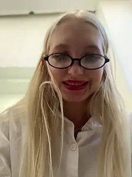 Milkyy wway online show from 12/29/24, 11:18