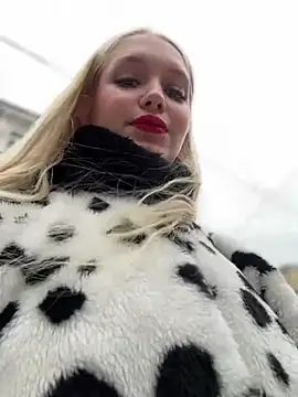 Milkyy wway online show from 01/31/25, 07:29