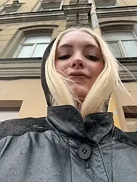 Milkyy wway online show from 10/31/25, 06:14