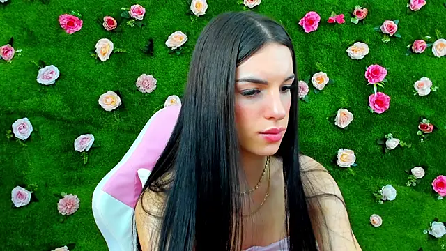 Snapshot of IrisMonn chatting on 12/16/24, 11:55 IrisMonn online show from 12/16/24, 11:55