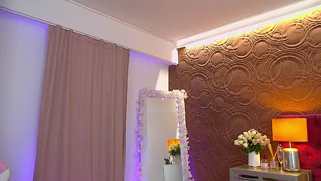 Snapshot of IrisMonn chatting on 10/09/25, 06:00 IrisMonn online show from 10/09/25, 06:00