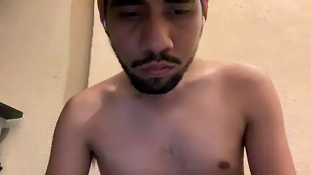 Snapshot of EnriquePersian197 chatting on 01/09/25, 02:54 EnriquePersian197 online show from 01/09/25, 02:54