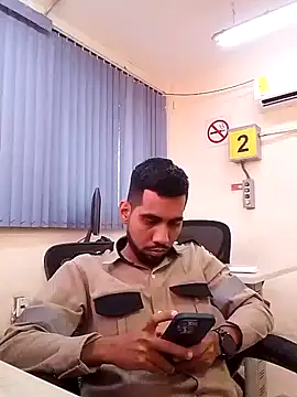 Snapshot of EnriquePersian197 chatting on 01/16/25, 07:20 EnriquePersian197 online show from 01/16/25, 07:20