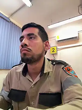 Snapshot of EnriquePersian197 chatting on 02/03/25, 06:28 EnriquePersian197 online show from 02/03/25, 06:28