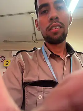 EnriquePersian197 online show from 06/26/26, 12:04
