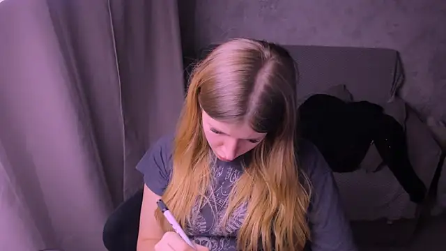 kirraa  online show from 01/24/25, 12:42