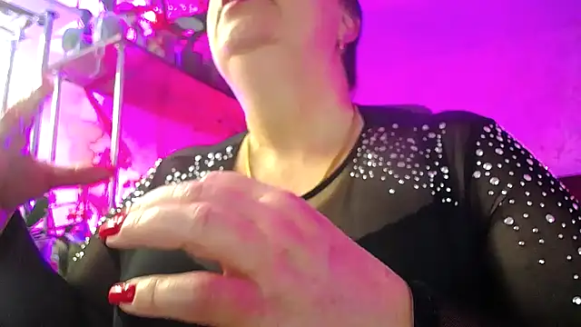  Sweet Woman online show from 03/03/25, 02:37