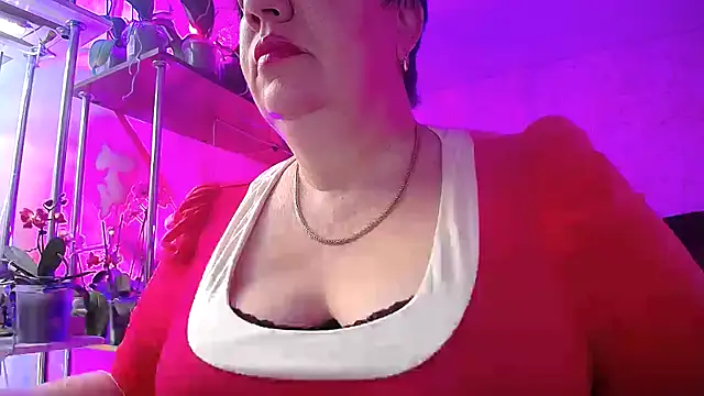  Sweet Woman online show from 03/06/25, 04:19