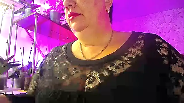  Sweet Woman online show from 10/14/25, 04:24