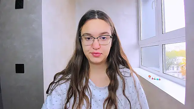 Snapshot of fancy_bunny chatting on 10/13/25, 07:30 fancy bunny online show from 10/13/25, 07:30