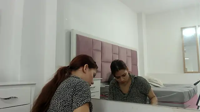 Snapshot of crystalhoneyy1 chatting on 12/02/24, 11:34 crystalhoneyy1 online show from 12/02/24, 11:34