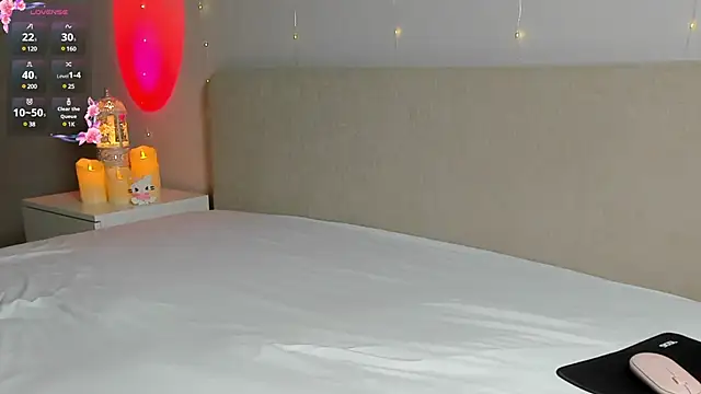 Snapshot of Emmanuelleee chatting on 02/25/25, 07:09 Emmanuelleee online show from 02/25/25, 07:09