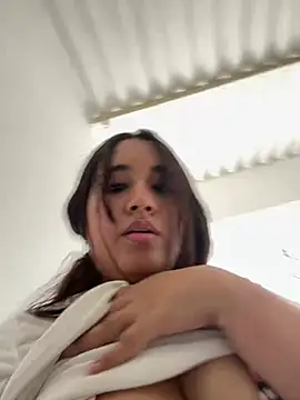 melyescobar online show from 03/01/25, 03:16