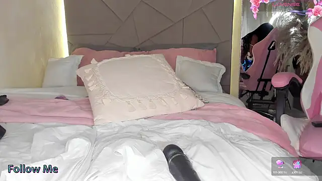 Snapshot of haileylovee2 chatting on 02/21/25, 03:01 haileylovee2 online show from 02/21/25, 03:01