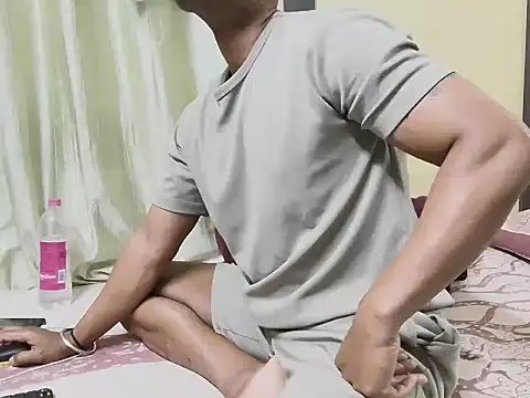 Snapshot of loveboyrp chatting on 02/16/25, 03:16 loveboyrp online show from 02/16/25, 03:16