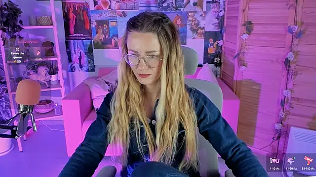 LadyIzabel online show from 01/18/25, 08:52