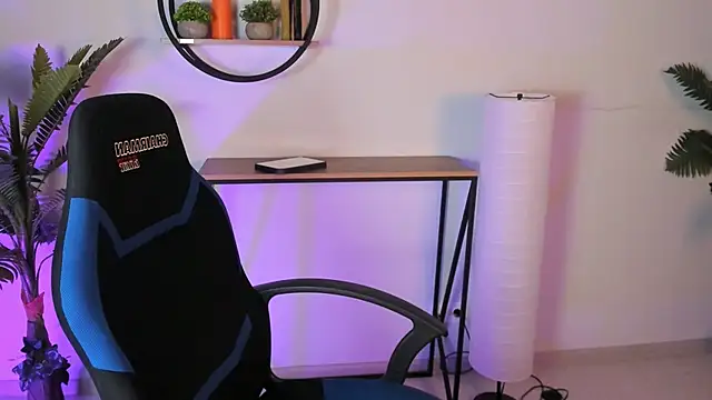 AliceSunday online show from 02/23/25, 11:11