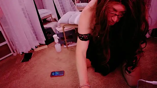 Snapshot of NinasNylonz chatting on 11/11/25, 04:18 NinasNylonz online show from 11/11/25, 04:18