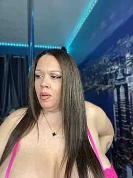 curvyfunlover online show from 05/05/26, 09:39