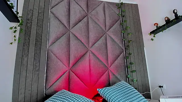 BriaConner  online show from 03/10/26, 03:00