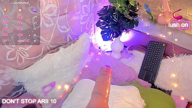 Arii vega  online show from 10/08/25, 01:03