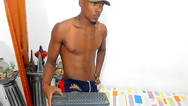 Snapshot of Darick_brown chatting on 03/05/25, 07:27 Darick brown online show from 03/05/25, 07:27