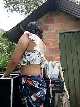 Snapshot of Hellen_Alex chatting on 12/04/24, 03:21 Hellen Alex online show from 12/04/24, 03:21