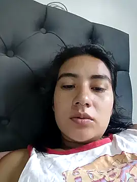 Snapshot of Hellen_Alex chatting on 12/05/24, 01:38 Hellen Alex online show from 12/05/24, 01:38