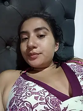 Snapshot of Hellen_Alex chatting on 12/20/24, 02:49 Hellen Alex online show from 12/20/24, 02:49