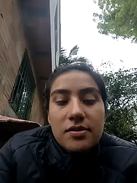 Snapshot of Hellen_Alex chatting on 01/05/25, 03:02 Hellen Alex online show from 01/05/25, 03:02