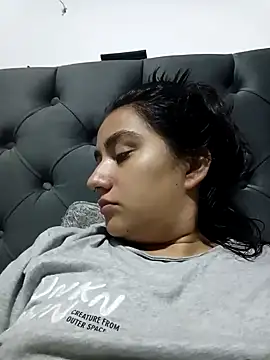 Snapshot of Hellen_Alex chatting on 01/09/25, 02:29 Hellen Alex online show from 01/09/25, 02:29