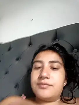 Snapshot of Hellen_Alex chatting on 01/27/25, 02:35 Hellen Alex online show from 01/27/25, 02:35