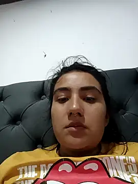 Snapshot of Hellen_Alex chatting on 01/30/25, 07:37 Hellen Alex online show from 01/30/25, 07:37