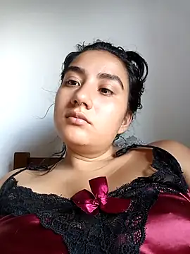 Snapshot of Hellen_Alex chatting on 02/14/25, 03:05 Hellen Alex online show from 02/14/25, 03:05