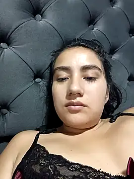 Snapshot of Hellen_Alex chatting on 02/16/25, 01:49 Hellen Alex online show from 02/16/25, 01:49