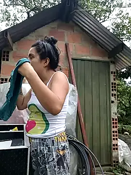 Snapshot of Hellen_Alex chatting on 02/28/25, 02:31 Hellen Alex online show from 02/28/25, 02:31