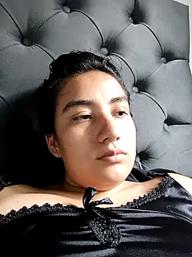 Snapshot of Hellen_Alex chatting on 03/07/25, 02:23 Hellen Alex online show from 03/07/25, 02:23