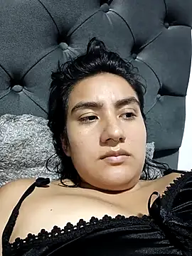 Snapshot of Hellen_Alex chatting on 03/08/25, 10:02 Hellen Alex online show from 03/08/25, 10:02