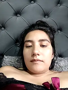 Snapshot of Hellen_Alex chatting on 03/14/25, 10:38 Hellen Alex online show from 03/14/25, 10:38