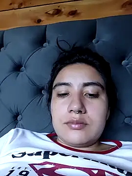 Snapshot of Hellen_Alex chatting on 09/11/25, 02:28 Hellen Alex online show from 09/11/25, 02:28