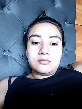 Snapshot of Hellen_Alex chatting on 09/20/25, 03:02 Hellen Alex online show from 09/20/25, 03:02