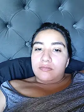 Snapshot of Hellen_Alex chatting on 09/21/25, 03:02 Hellen Alex online show from 09/21/25, 03:02