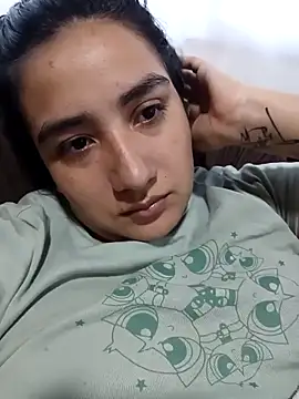 Snapshot of Hellen_Alex chatting on 10/04/25, 03:10 Hellen Alex online show from 10/04/25, 03:10