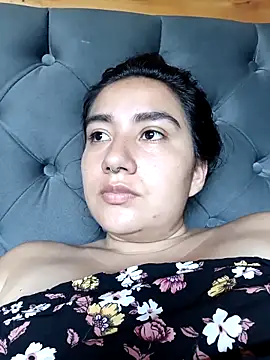 Snapshot of Hellen_Alex chatting on 10/16/25, 03:46 Hellen Alex online show from 10/16/25, 03:46