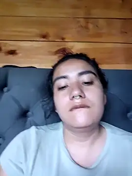 Snapshot of Hellen_Alex chatting on 10/22/25, 12:16 Hellen Alex online show from 10/22/25, 12:16