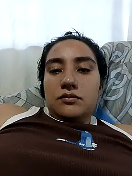 Snapshot of Hellen_Alex chatting on 11/04/25, 02:38 Hellen Alex online show from 11/04/25, 02:38